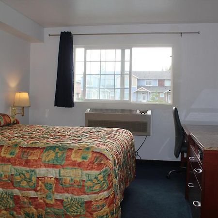 Travel Inn Motel Де-Мойн Экстерьер фото