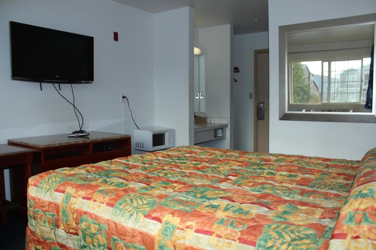 Travel Inn Motel Де-Мойн Экстерьер фото