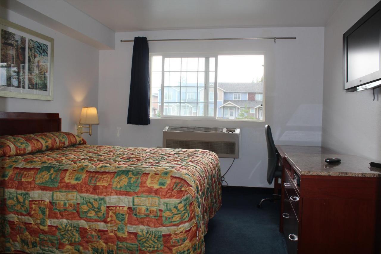 Travel Inn Motel Де-Мойн Экстерьер фото