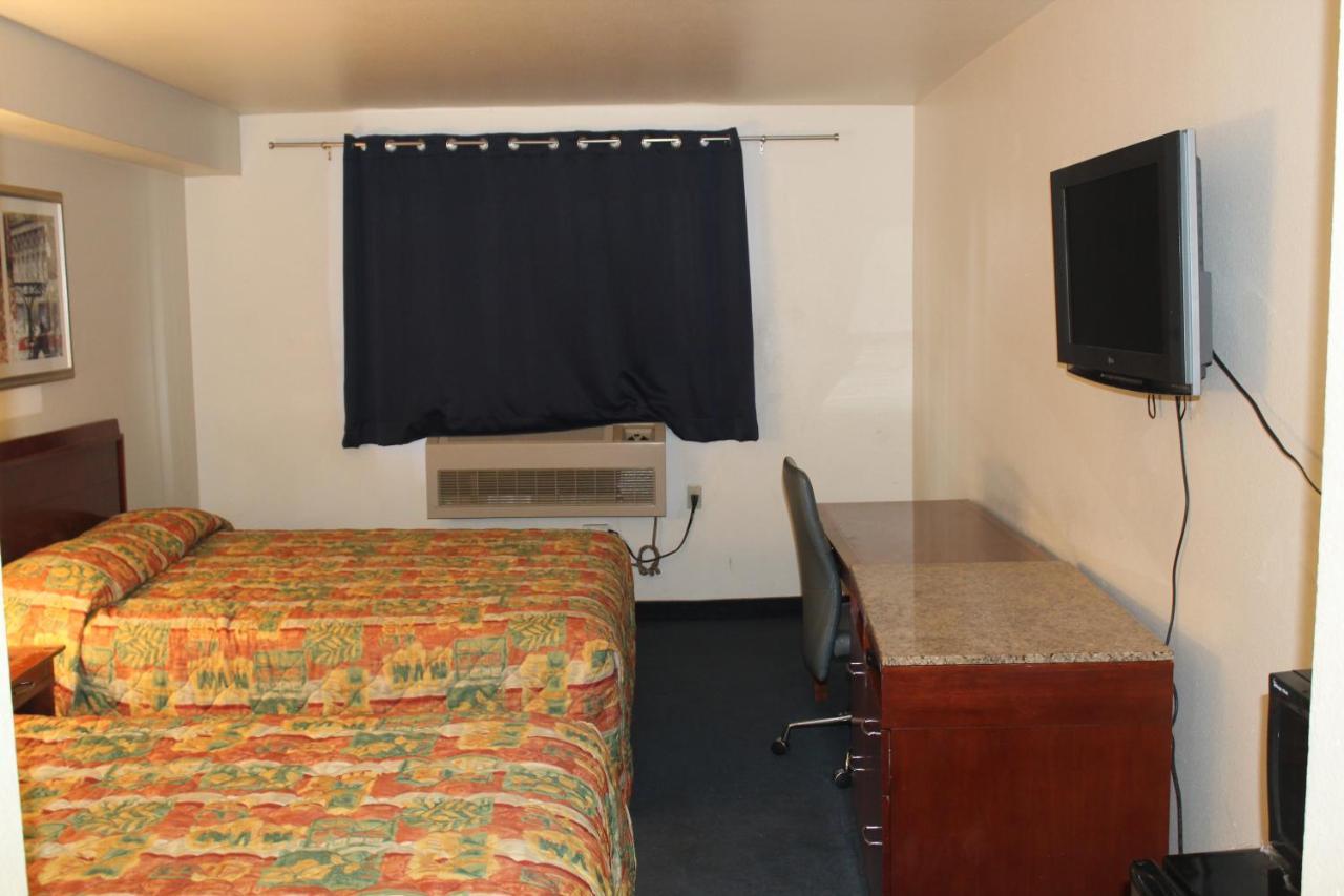 Travel Inn Motel Де-Мойн Экстерьер фото