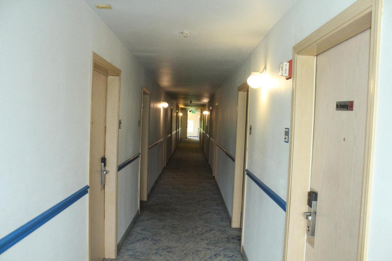 Travel Inn Motel Де-Мойн Экстерьер фото