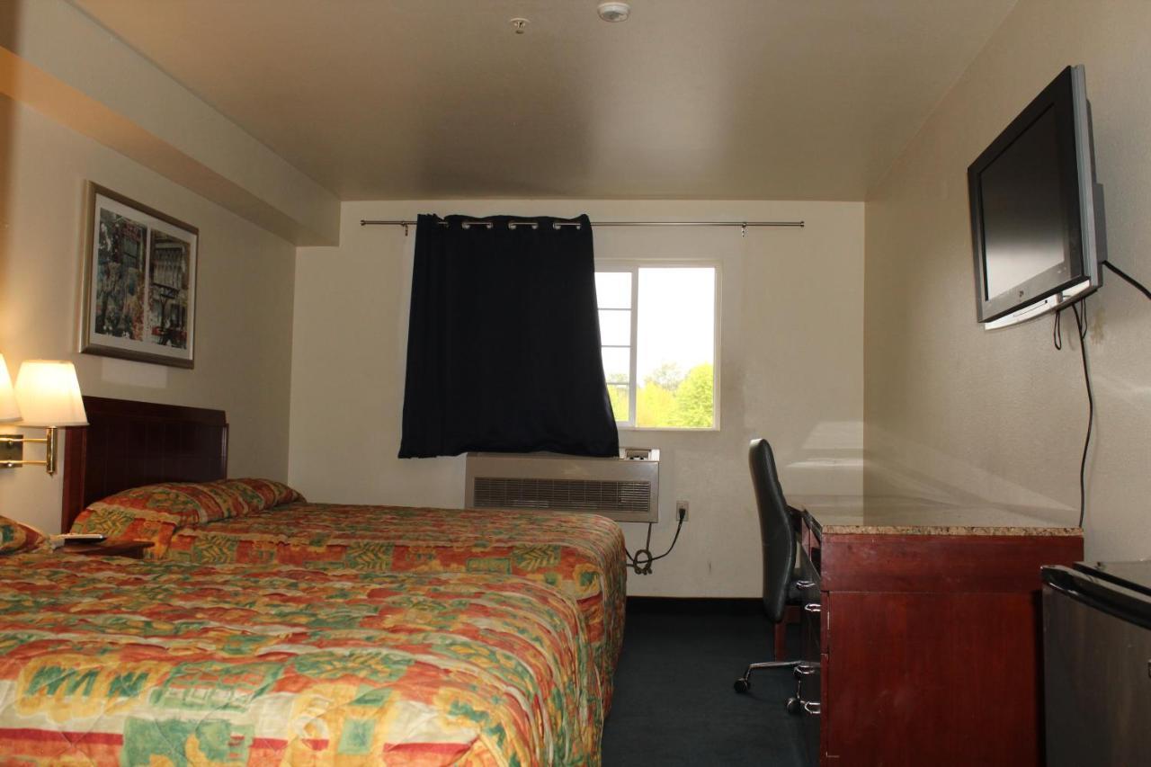 Travel Inn Motel Де-Мойн Экстерьер фото