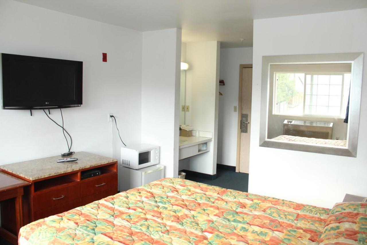 Travel Inn Motel Де-Мойн Экстерьер фото