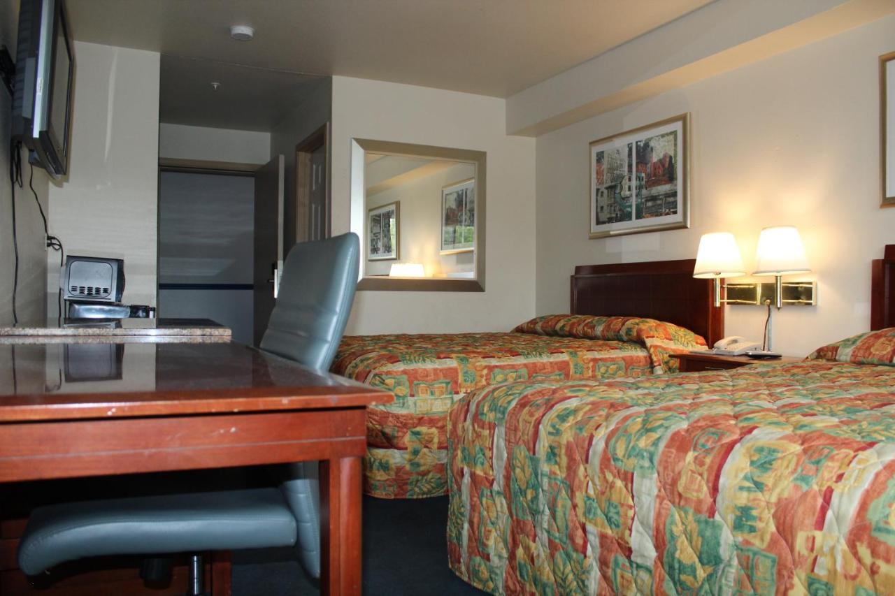 Travel Inn Motel Де-Мойн Экстерьер фото